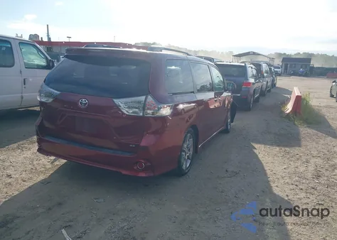 2013 Toyota Sienna Se 8 Passenger z USA, uszkodzony, nr VIN 5TDXK3DC5DS405207